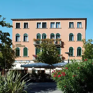 Cristallo Hotel
